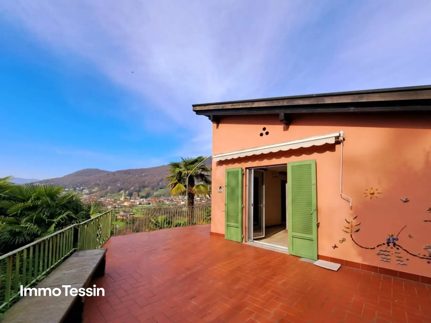 OPPORTUNITÀ: Villa esclusiva ed elegante con fascino senza tempo e vista sul Lago di Lugano - Foto 4 di 13