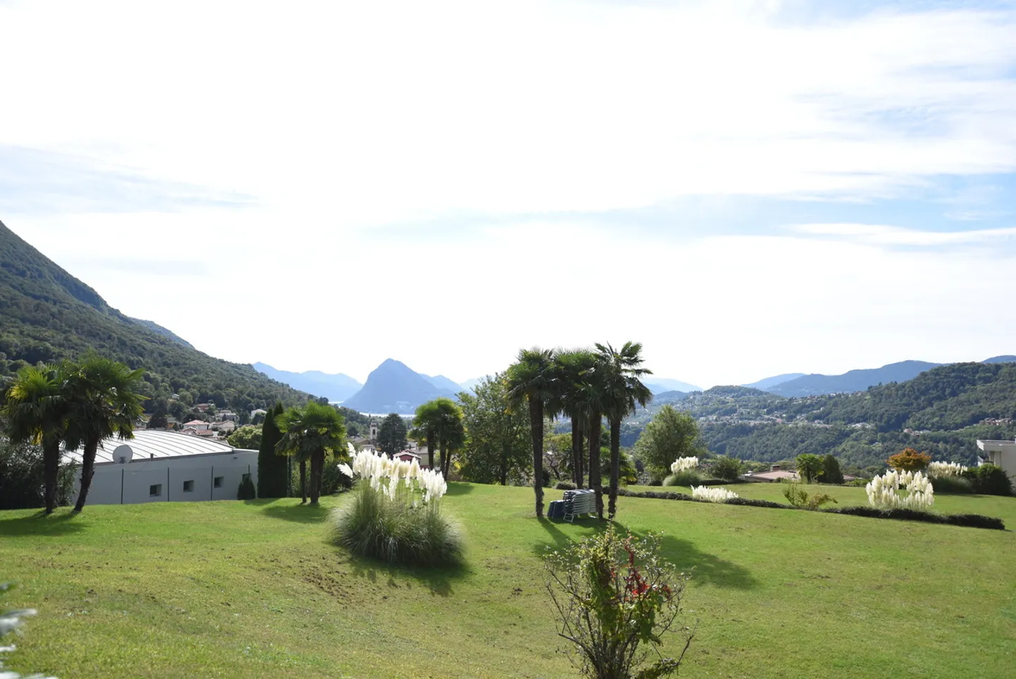 Appartamento con vista lago - Foto 1 di 10