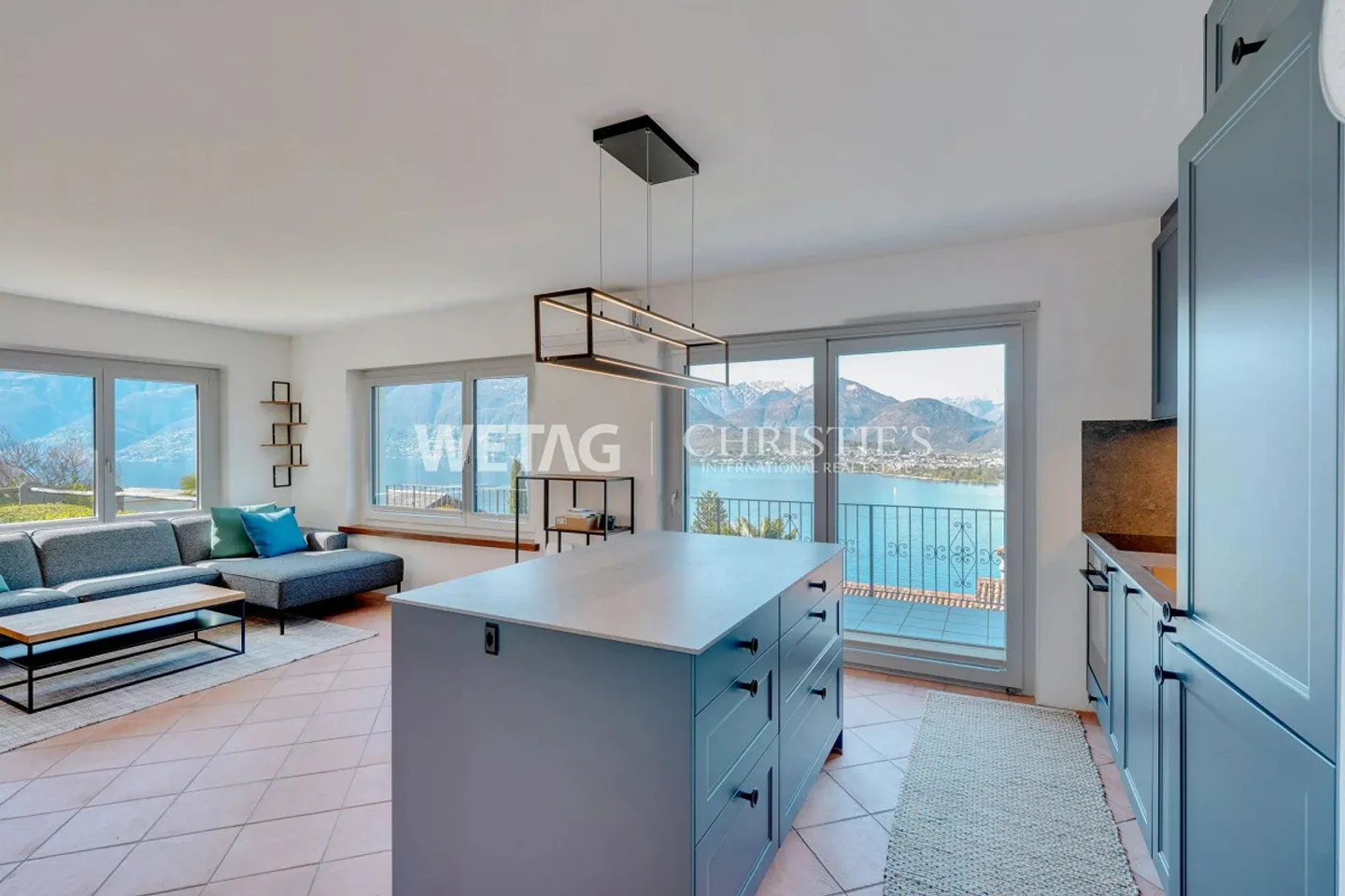 Gambarogno?San Nazzaro: modern villa with panoramic views of Lake Maggiore, also ideal as a holiday residence, for sale - Photo 8 of 13
