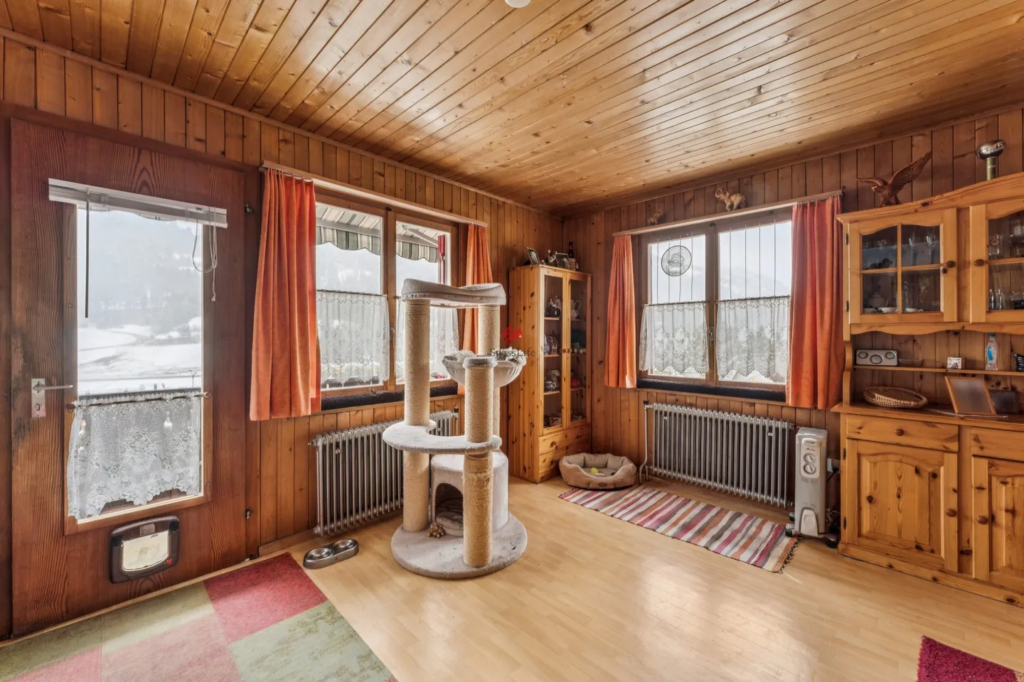 Charming Family Home in Tiefencastel - Photo 3 of 15