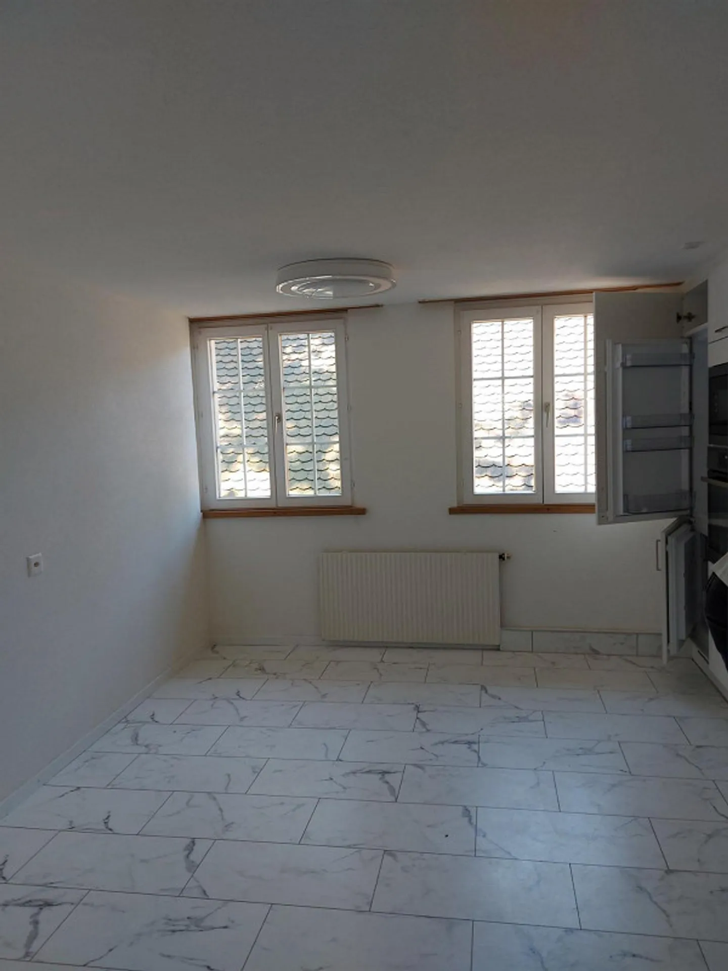 3.5 Room Apartment - Photo 4 of 5