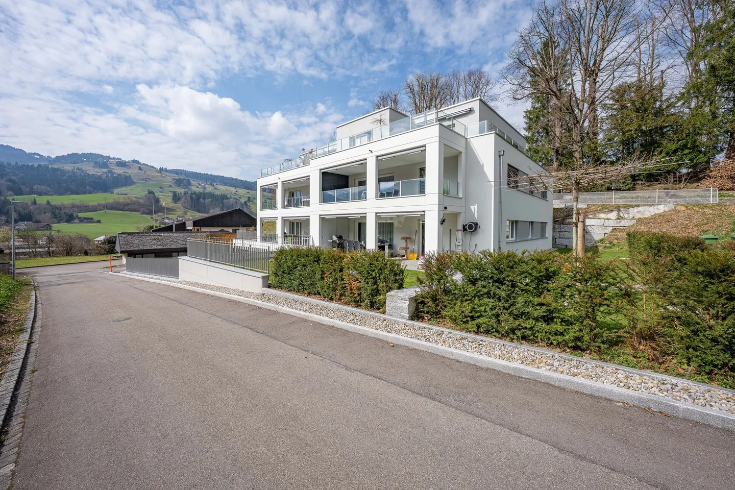Modern 4.5-room apartment with mountain panorama in Ebnat-Kappel - Photo 2 of 15