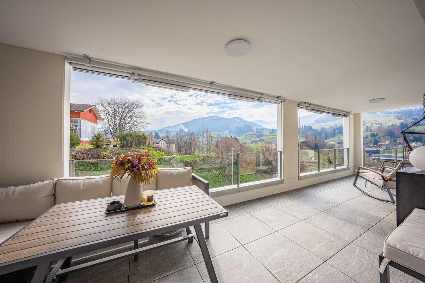 Modern 4.5-room apartment with mountain panorama in Ebnat-Kappel - Photo 4 of 15