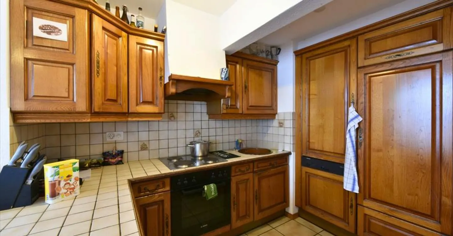 Bright and full of potential duplex in the heart of La Chaux de Fonds - Photo 2 of 6