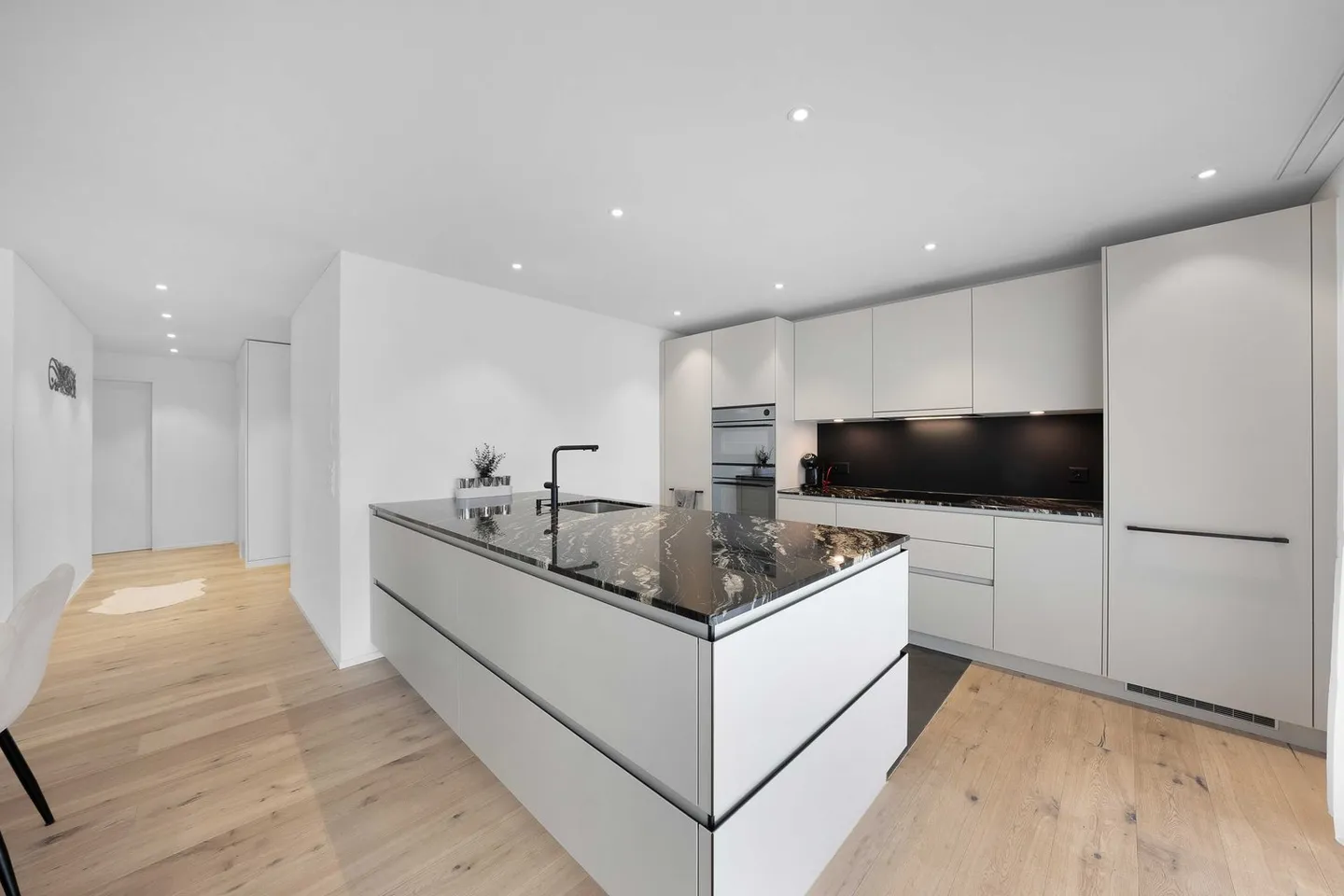 Modern 4.5-room apartment with mountain panorama in Ebnat-Kappel - Photo 10 of 15