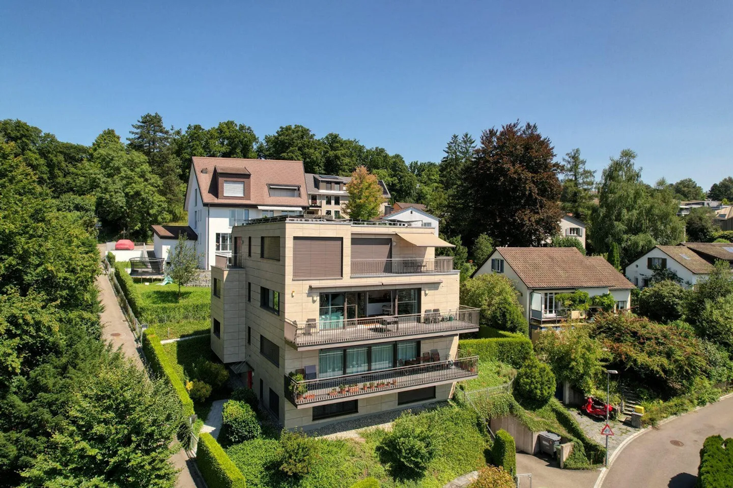 Elegant Maisonette with Lake View and Sun Terraces - Photo 1 of 9