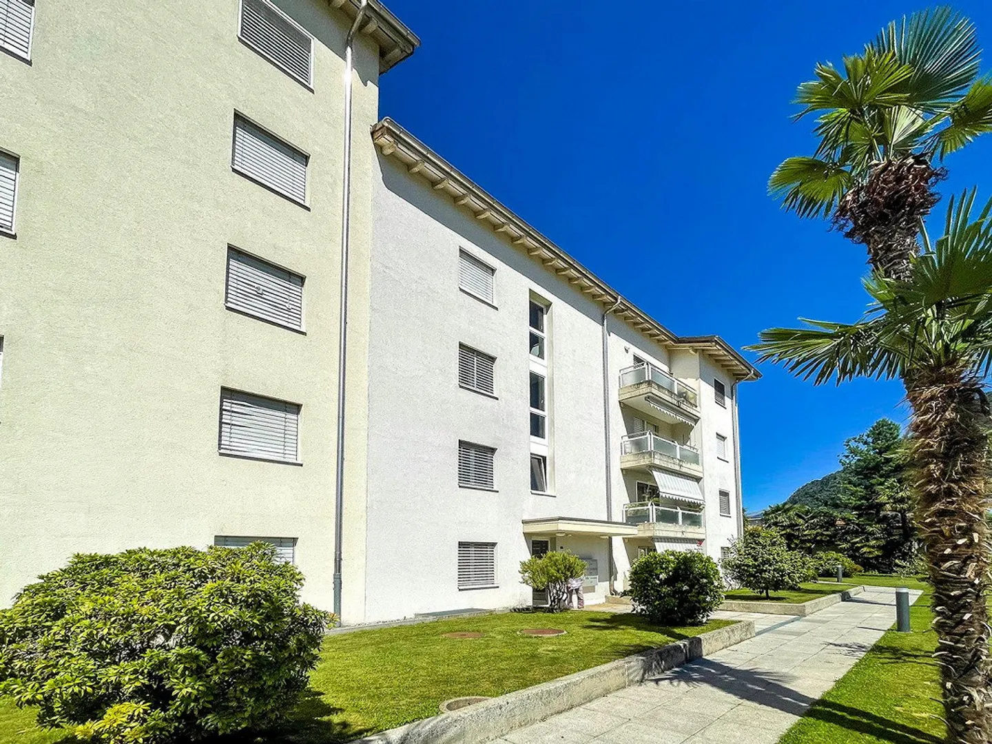 Grande appartamento 6.5 locali, Duplex con terrazza e parcheggio - Foto 3 di 13