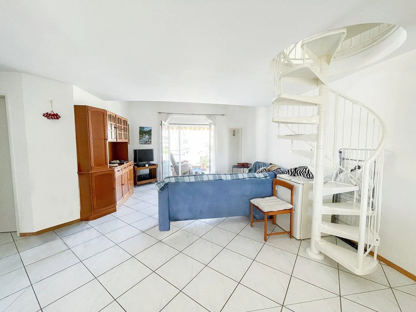 Grande appartamento 6.5 locali, Duplex con terrazza e parcheggio - Foto 8 di 13