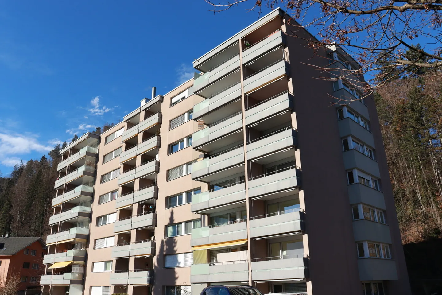 Appartement Charmant avec Terrasse - Photo 1 sur 12