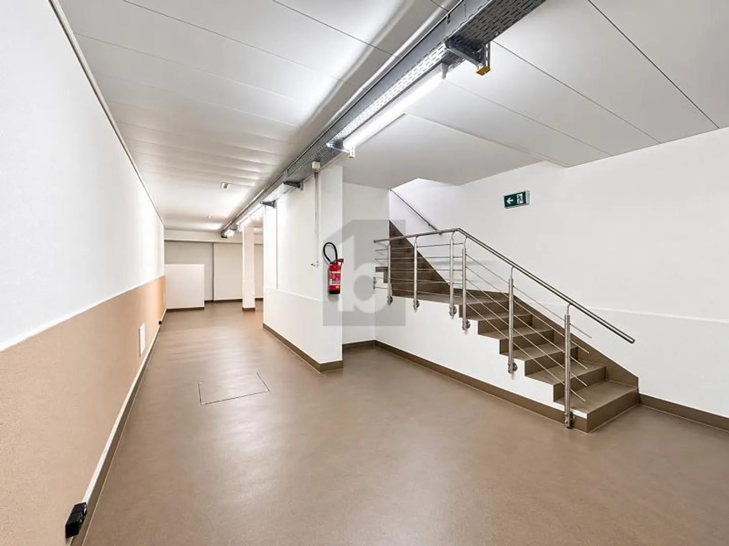 MULTIFUNCTIONAL AND CENTRAL SPACE - Photo 4 of 6