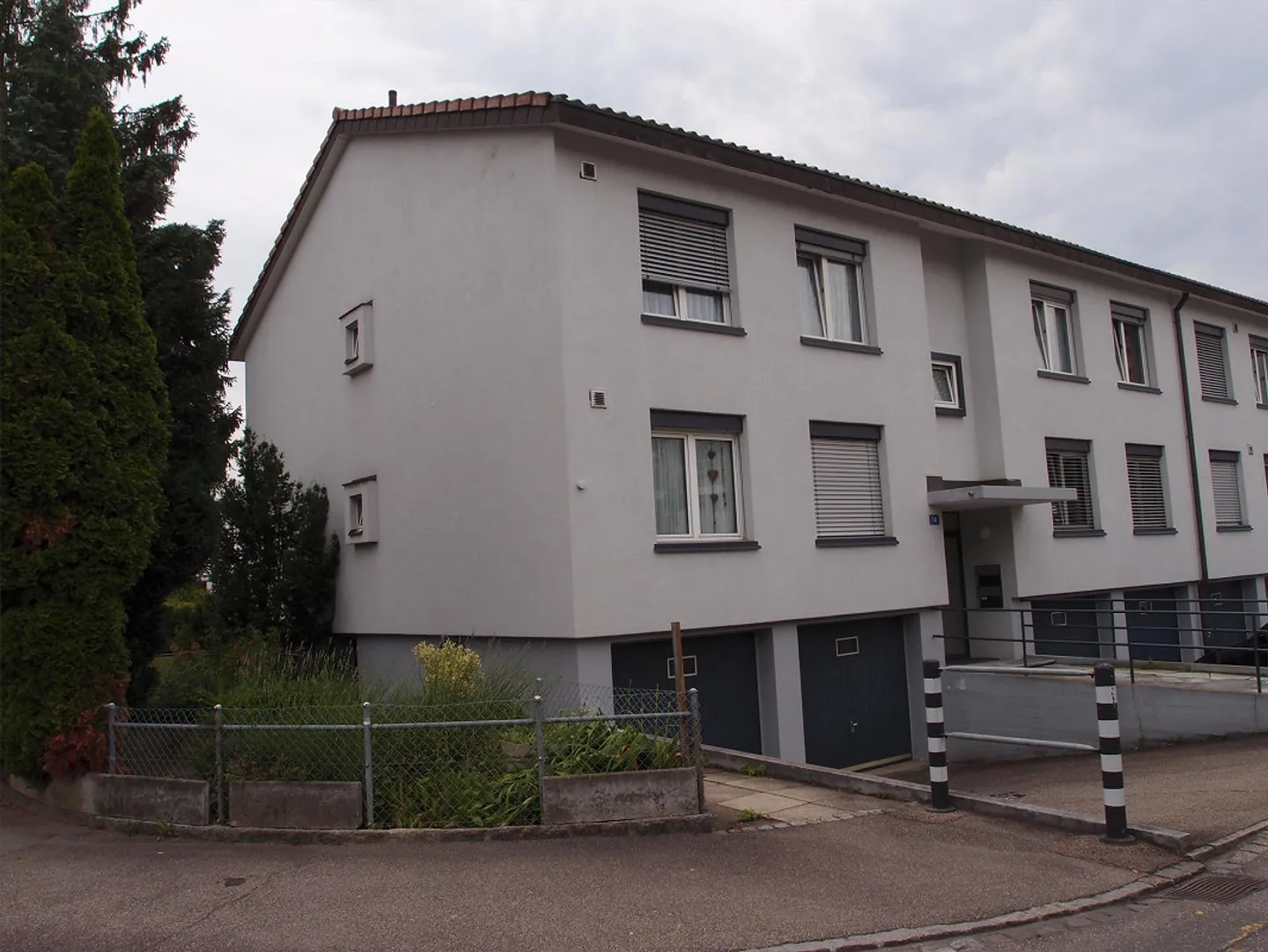 Garagenbox in Reinach nähe Migros zu vermieten - Foto 1 von 1