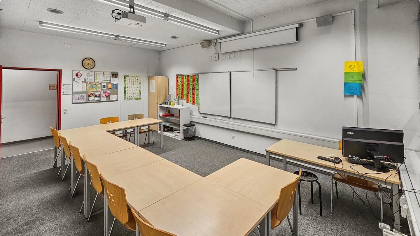 Bien commercial avec des options d'aménagement flexibles au cœur de Baden - Photo 8 sur 12