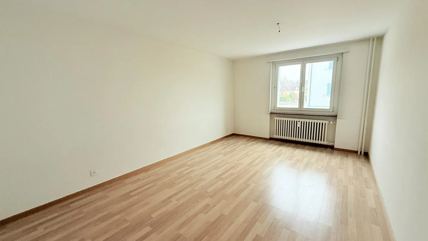 Sunny, bright 3.5 room apartment with unobstructed view - Photo 11 of 16