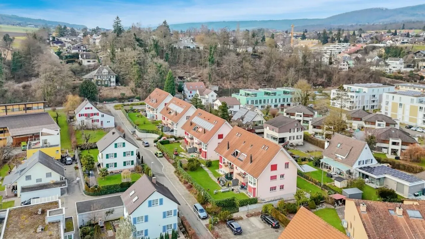 Appartamento duplex luminoso di 3,5 locali in una posizione tranquilla ma centrale - Foto 18 di 19