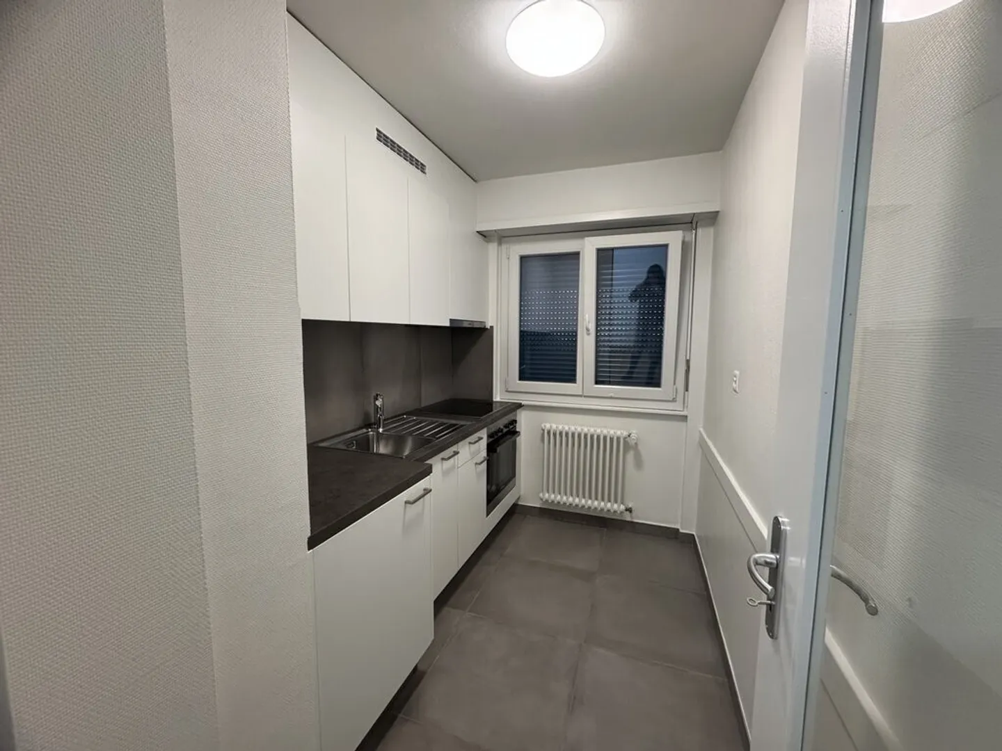 Bel monolocale idealmente situato - Foto 3 di 3