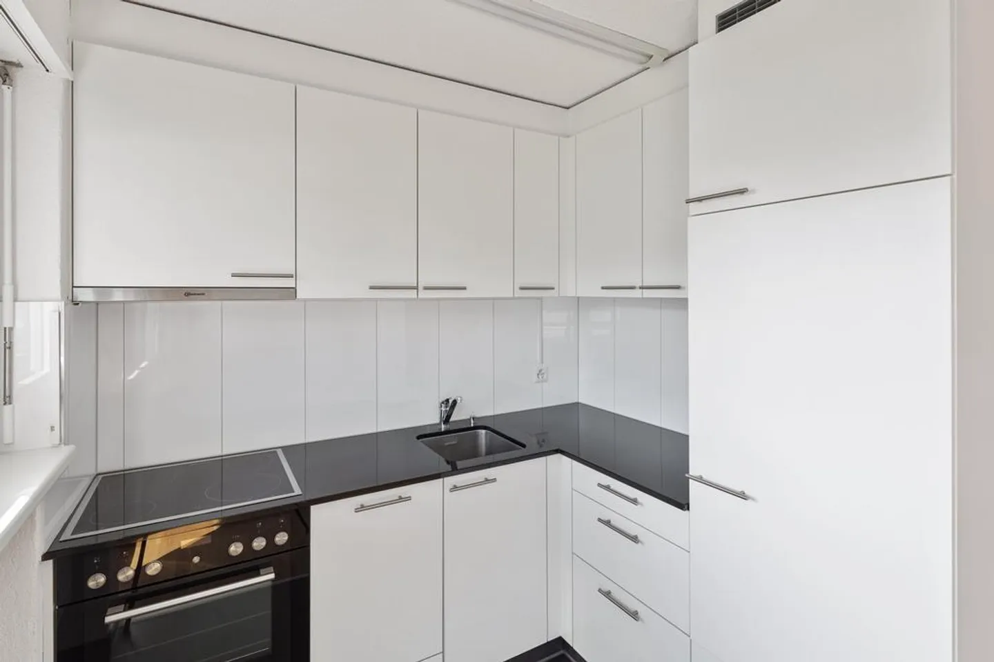 2.5-room apartment on the raised ground floor in Reinach AG - Photo 2 of 6