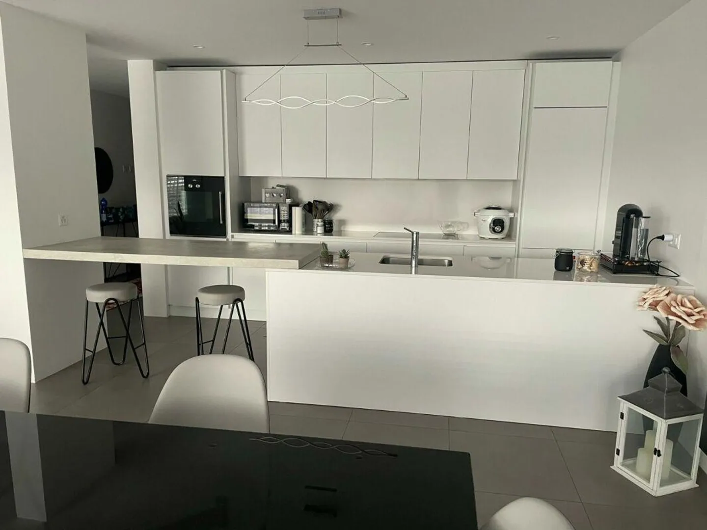 Prächtige Wohnung in neuer Residenz mit Schwimmbad - Foto 3 von 9