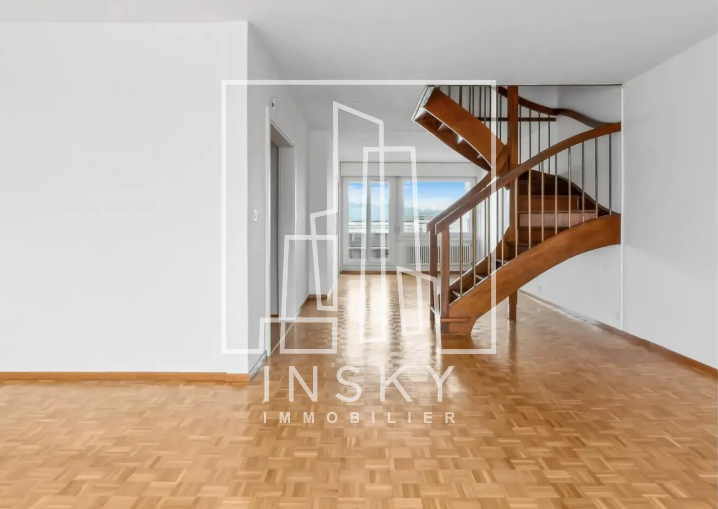 Grand duplex avec 6 chambres et vue panoramique à Onex - Photo 1 sur 11