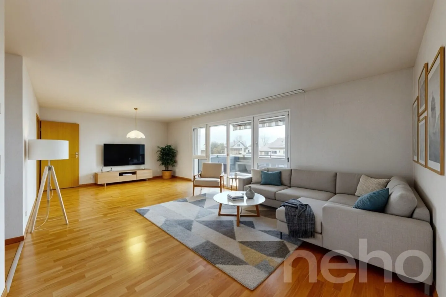 Panoramic 4.5-Room Apartment - Photo 3 of 12