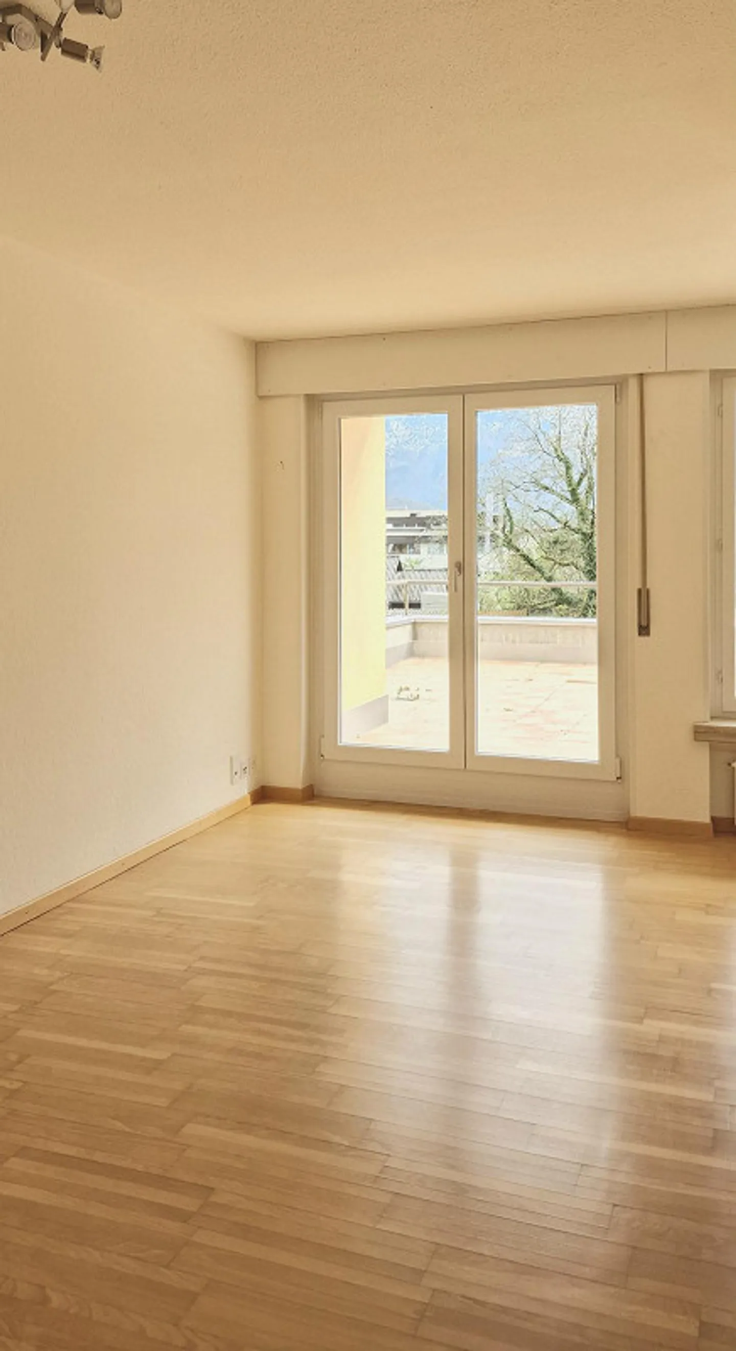 Sonnige 4,5-Zimmerwohnung mit Terrasse - Foto 4 von 12
