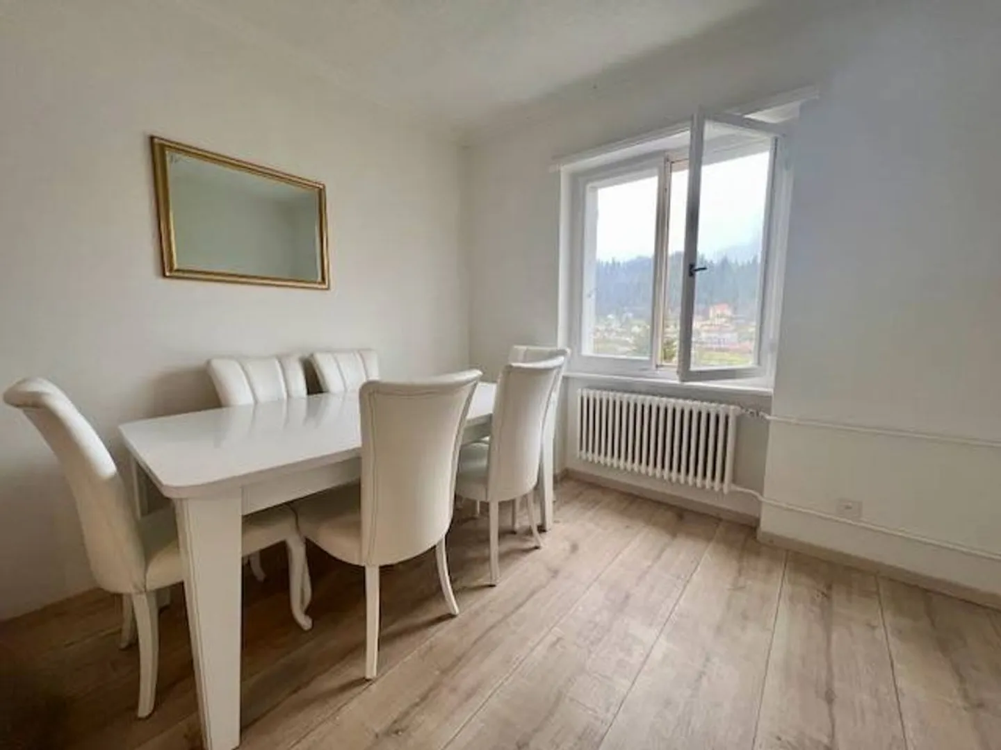 2 appartements de 3,5 pièces, au 2 ème, avec balcons - Photo 2 sur 8