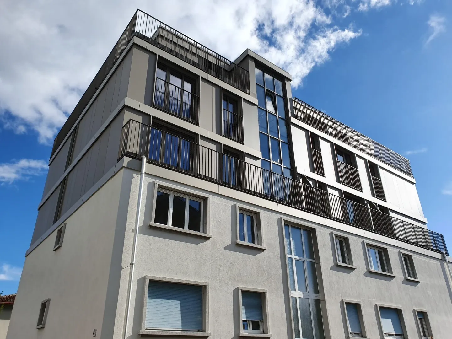 Renovated Apartment in Lausanne - Photo 1 of 7