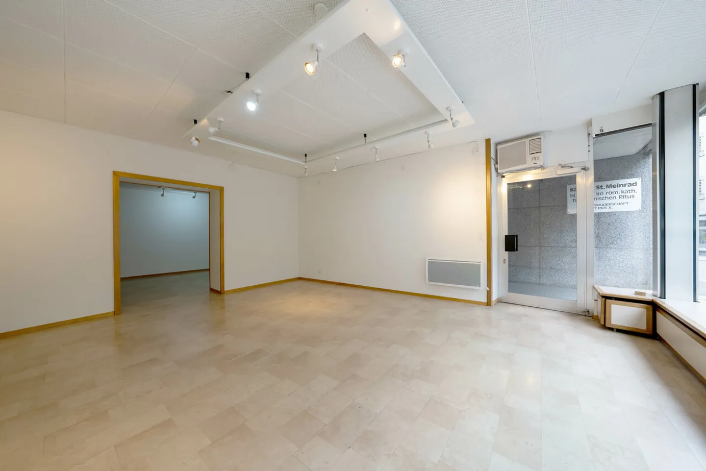 Versatile Office Space in Uznach - Photo 4 of 12