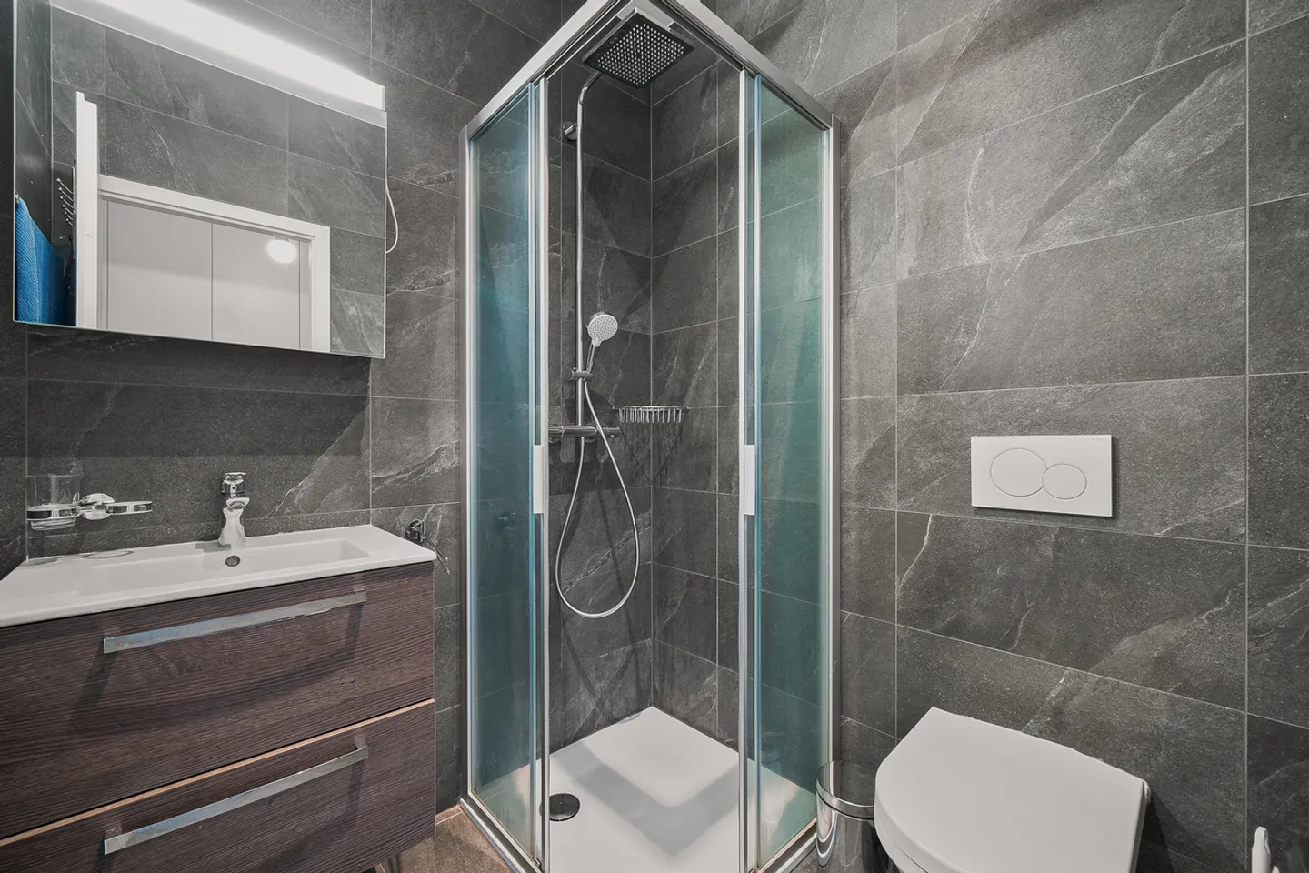 Wonderful apartment in the heart of the city of Saint-Légier - Photo 9 of 11