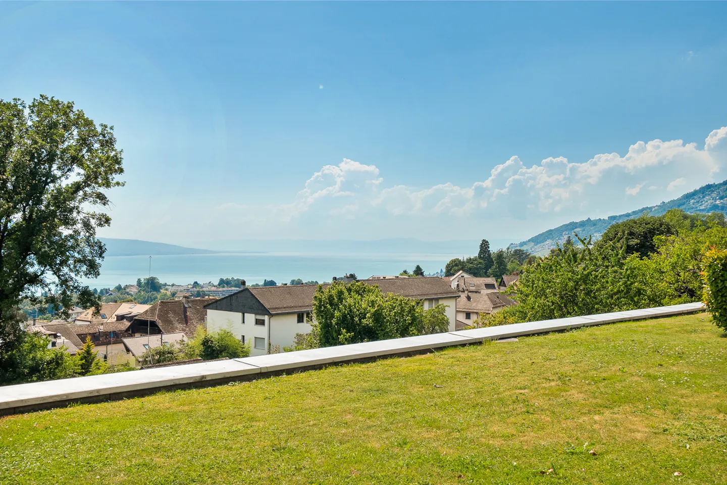 Wonderful apartment in the heart of the city of Saint-Légier - Photo 10 of 11