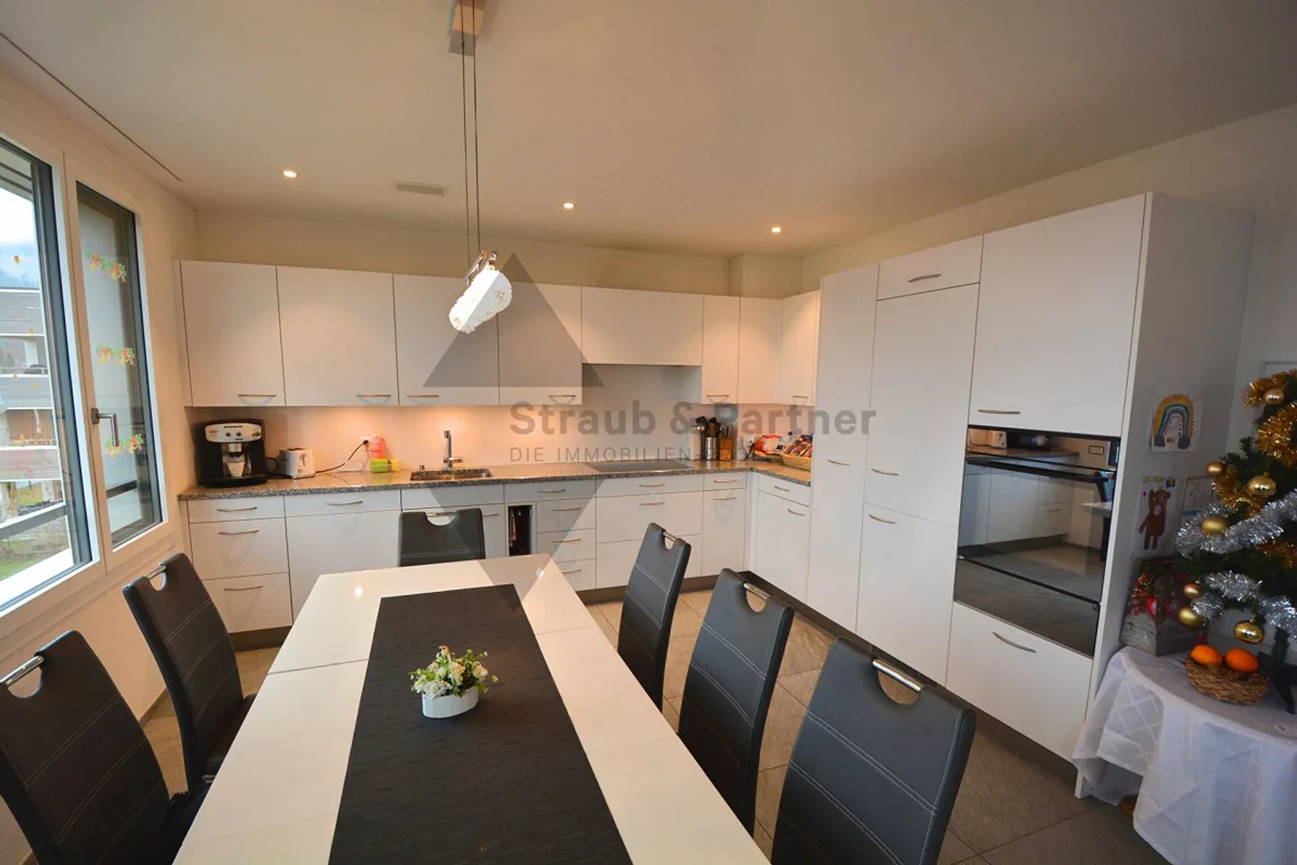 SUSTAINABLE | ATTRACTIVE | LIVING IN SOLARIS - Photo 4 of 9