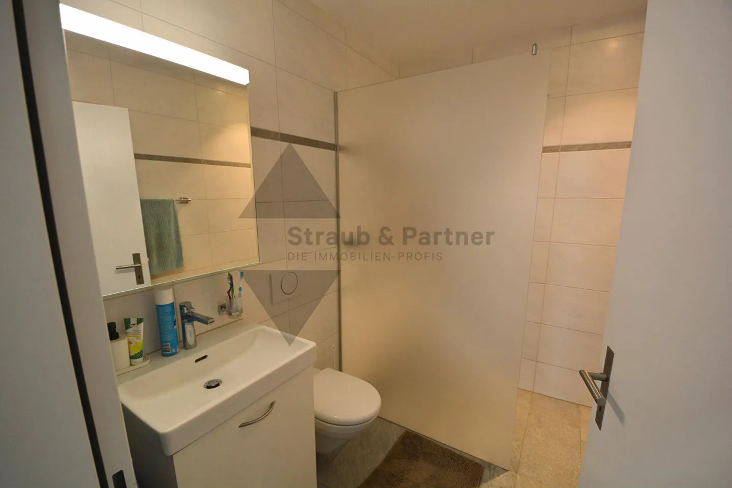 SUSTAINABLE | ATTRACTIVE | LIVING IN SOLARIS - Photo 5 of 9