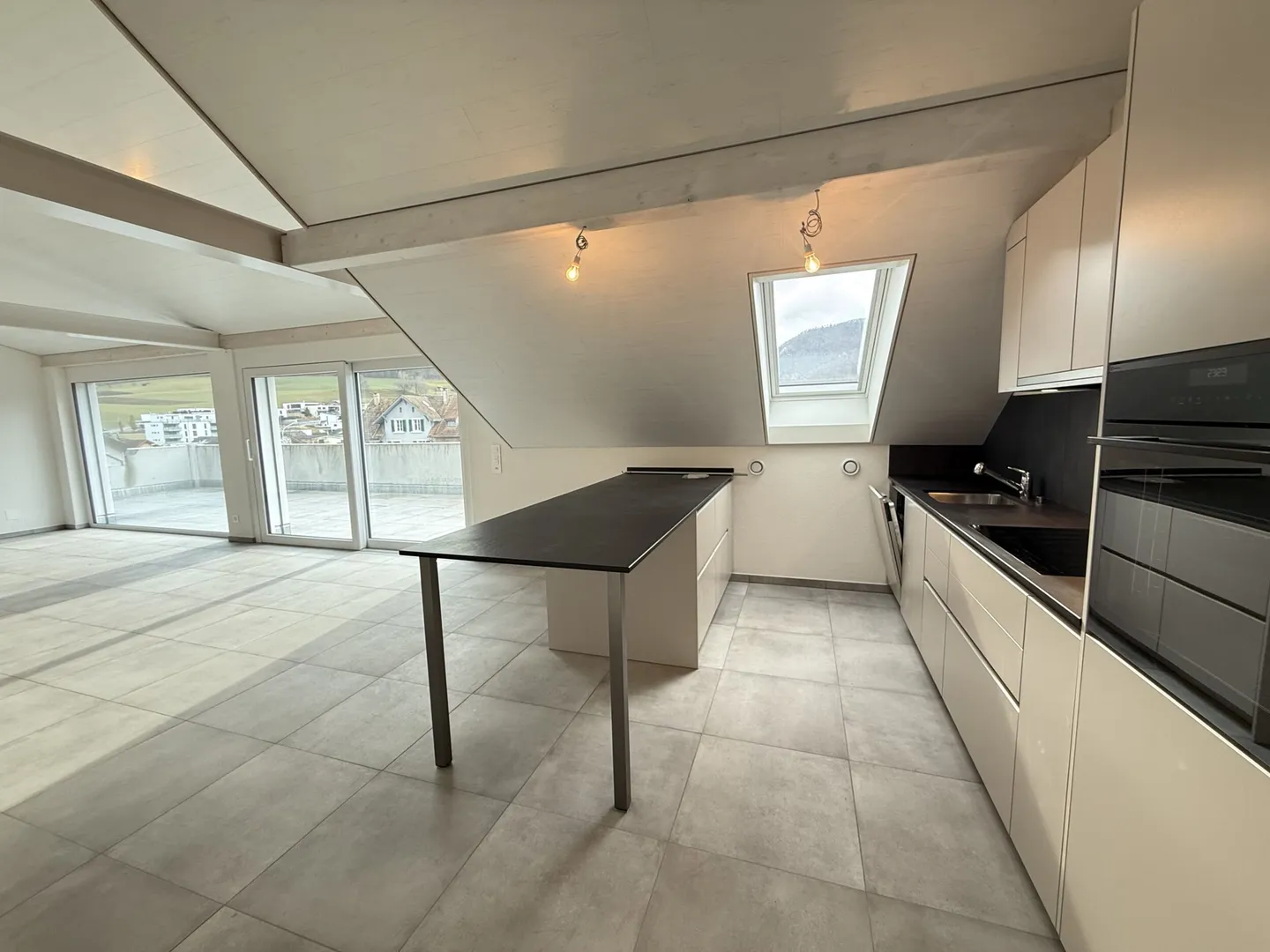 Modern Attic with Terrace View - Photo 13 of 13