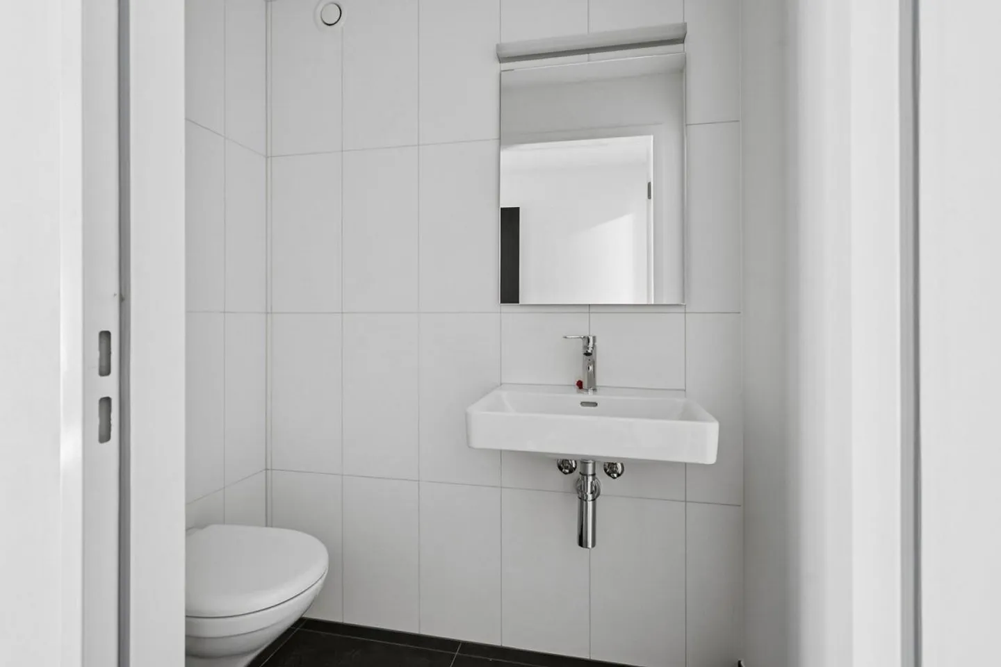 Much more than just living - Commercial spaces that inspire. Be part of it now! - Photo 5 of 8