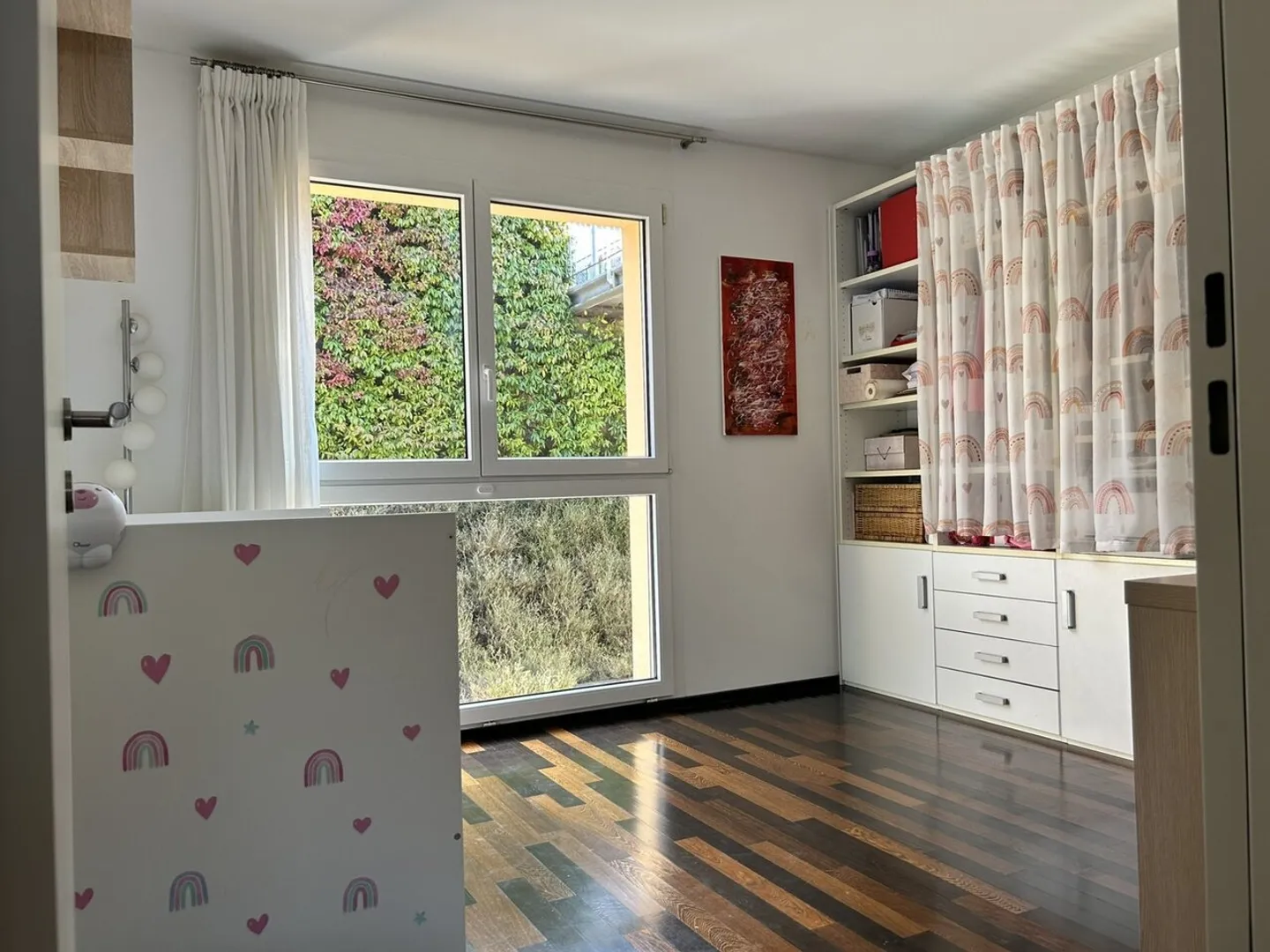 Appartamento moderno con piscina - Foto 9 di 12