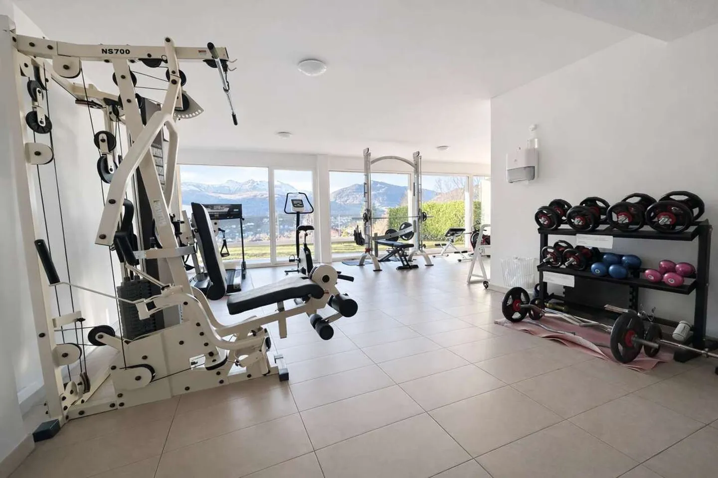 Appartamento moderno con piscina - Foto 12 di 12