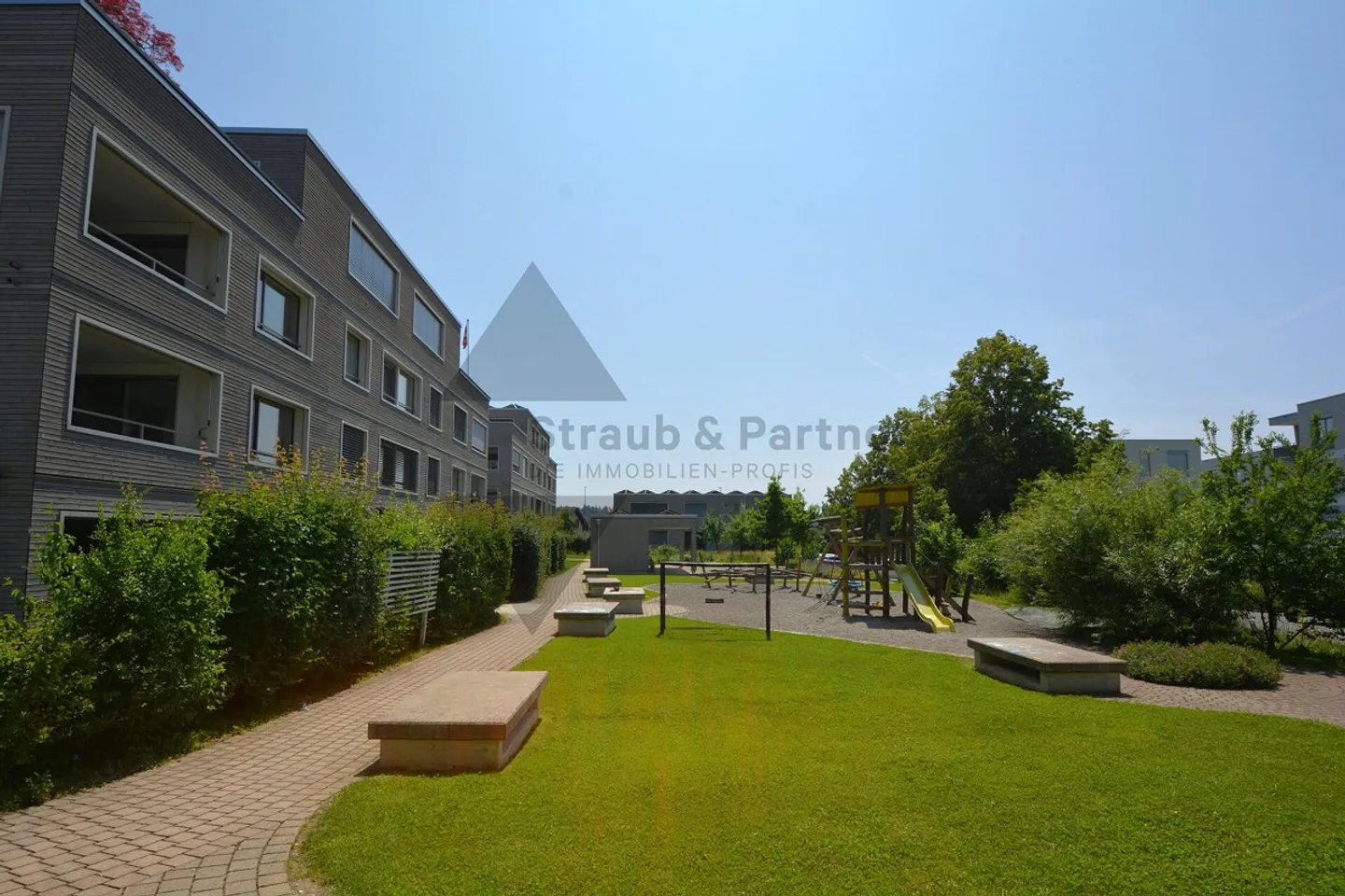 SUSTAINABLE | ATTRACTIVE | LIVING IN SOLARIS - Photo 8 of 9