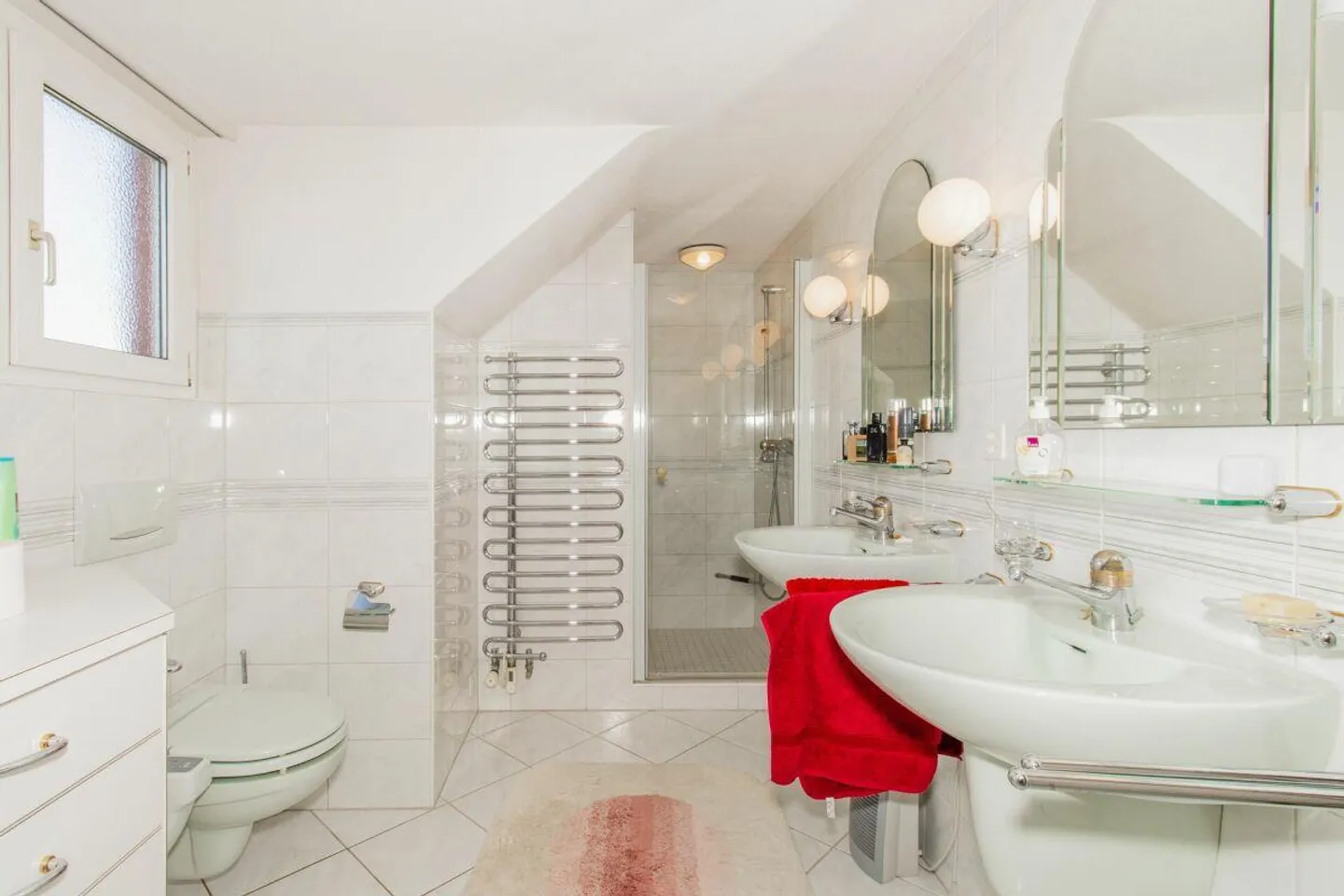 Casa unifamiliare indipendente in posizione privilegiata - Paradiso del giardino con vista sul lago e alta privacy - Foto 8 di 8