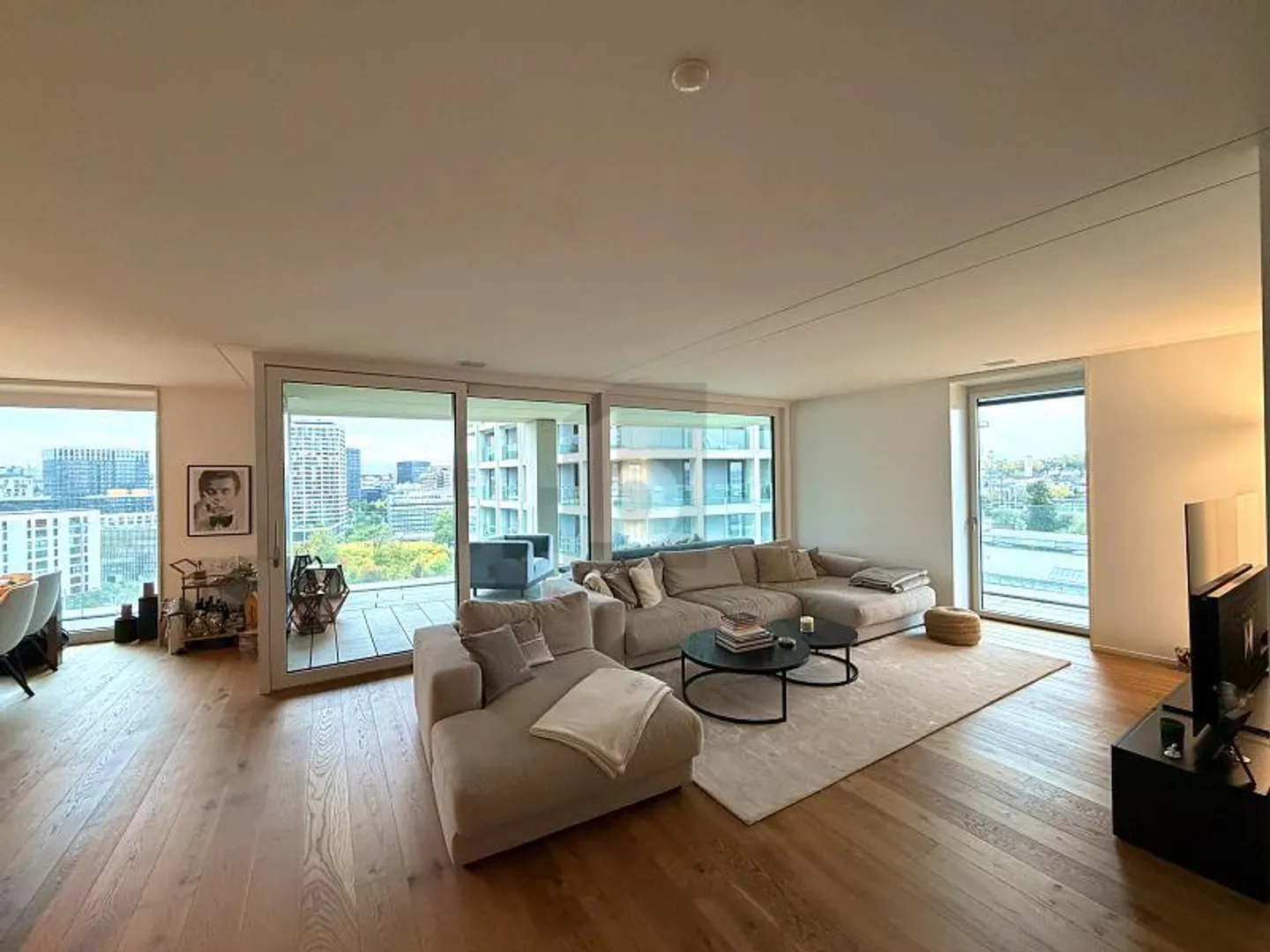 Helles Apartment mit Panoramasicht - Foto 1 von 6