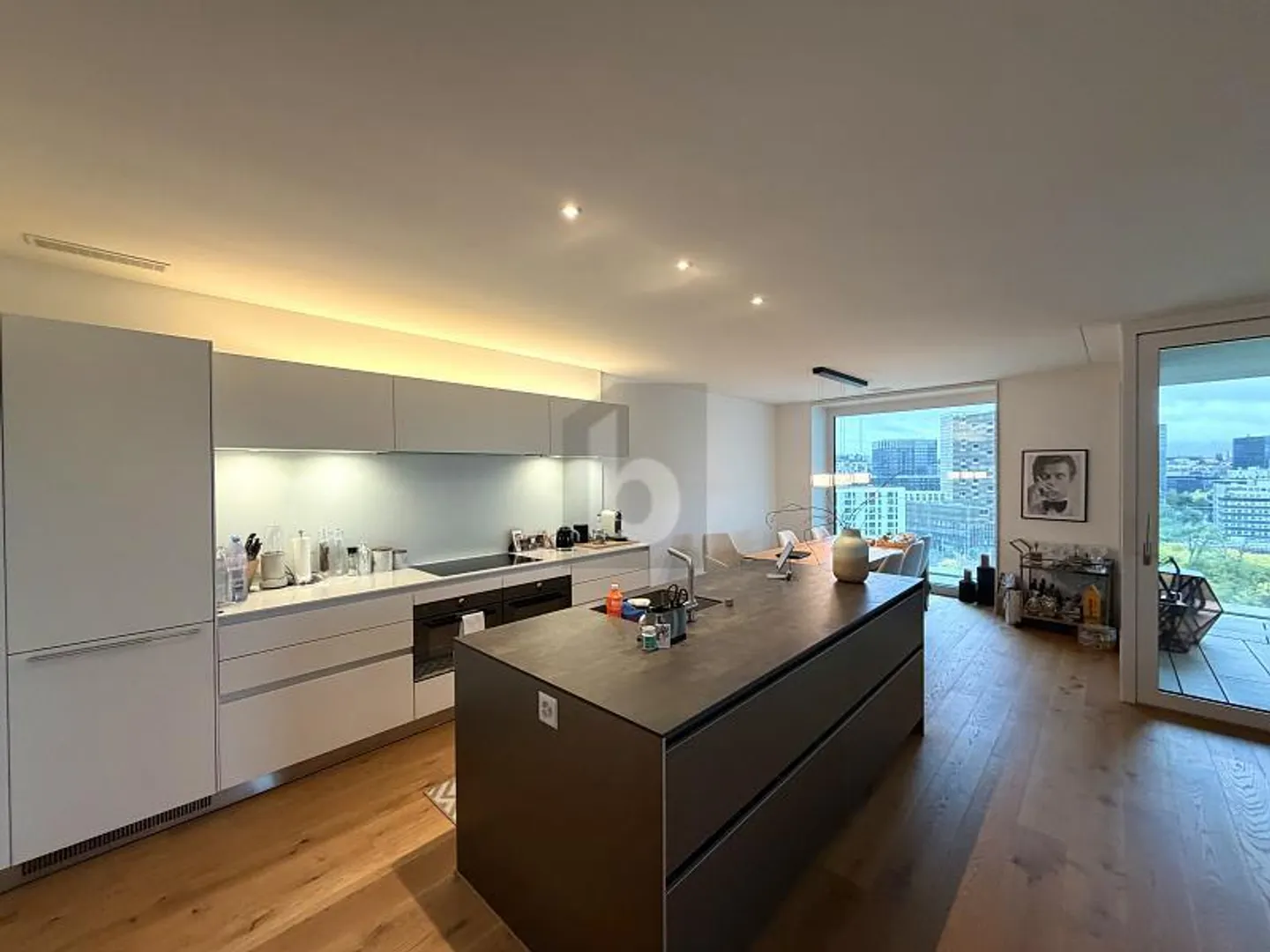 Helles Apartment mit Panoramasicht - Foto 2 von 6