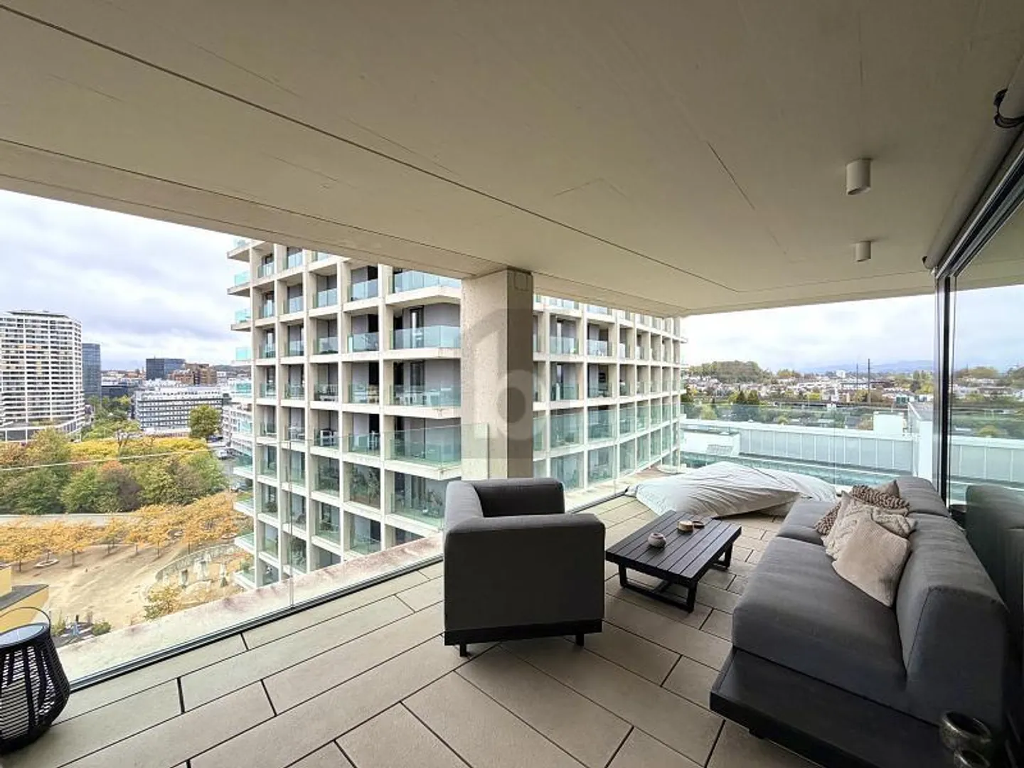 Helles Apartment mit Panoramasicht - Foto 3 von 6