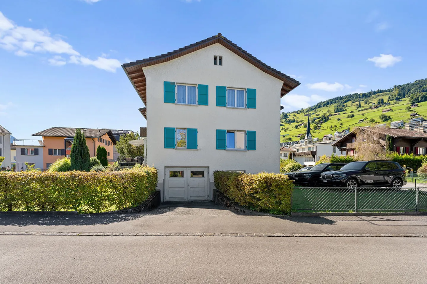 Incantevole appartamento con 4 stanze e vista lago a Ennetbürgen - Foto 1 di 16