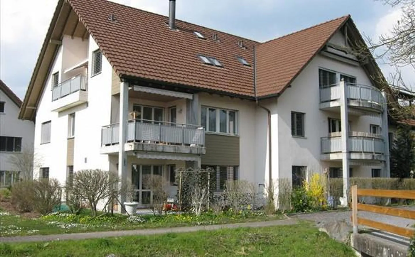 Spacious 4.5-room ground floor apartment in Unterlunkhofen - Photo 1 of 1