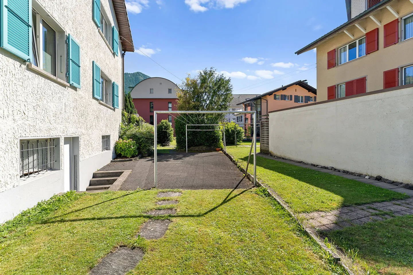 Incantevole appartamento con 4 stanze e vista lago a Ennetbürgen - Foto 16 di 16