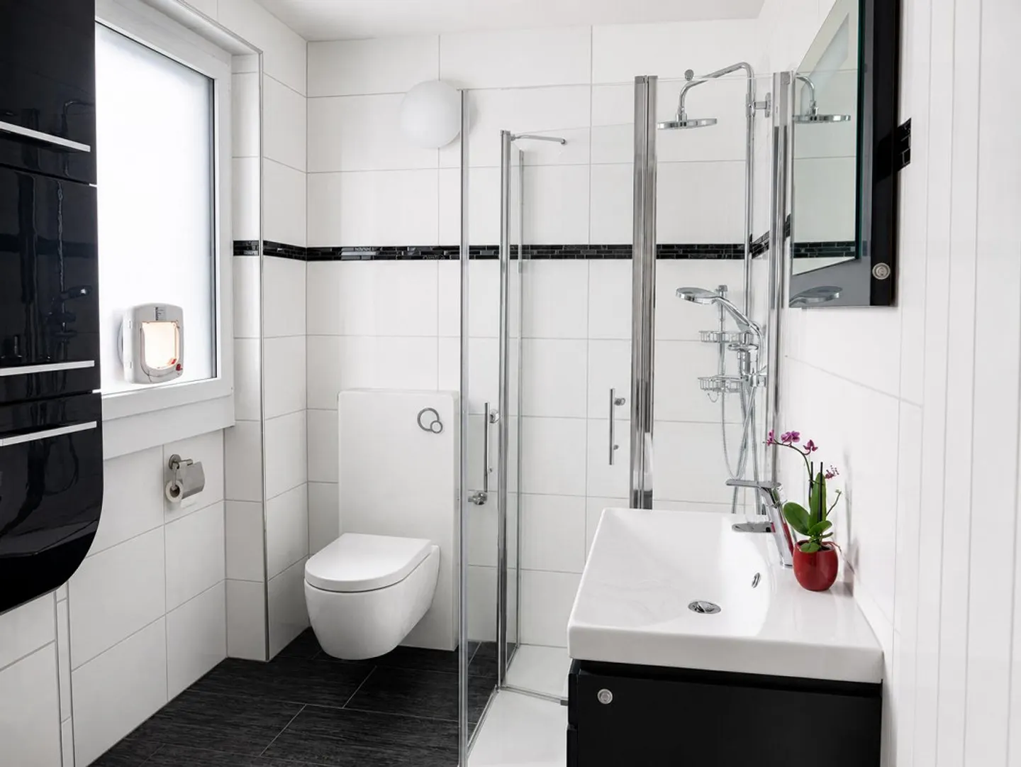 Living & Working Under One Roof – 350 m² Living Space Including Building Land - Photo 16 of 20
