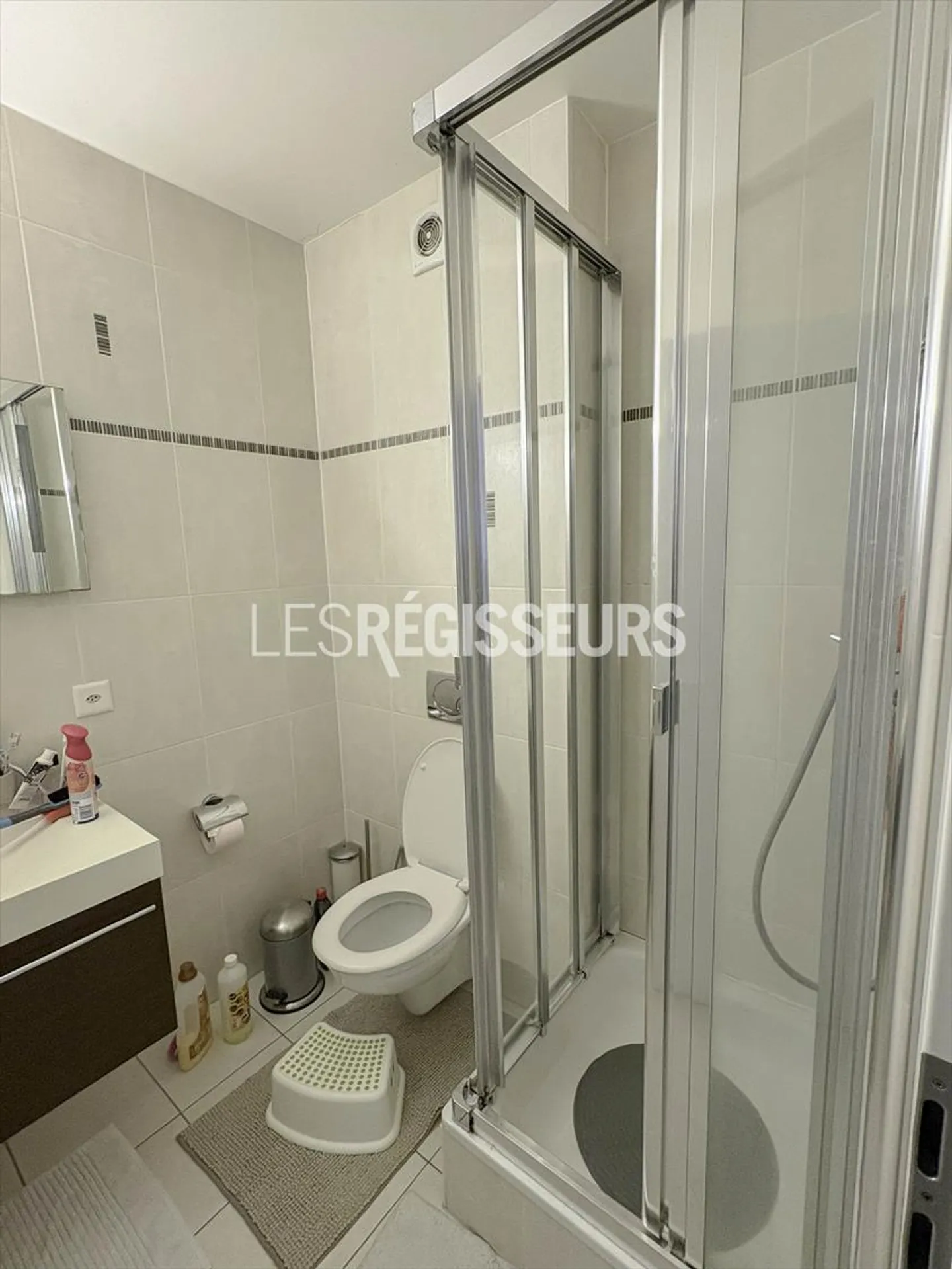 Furnished 7-room villa with garden - Photo 11 of 12