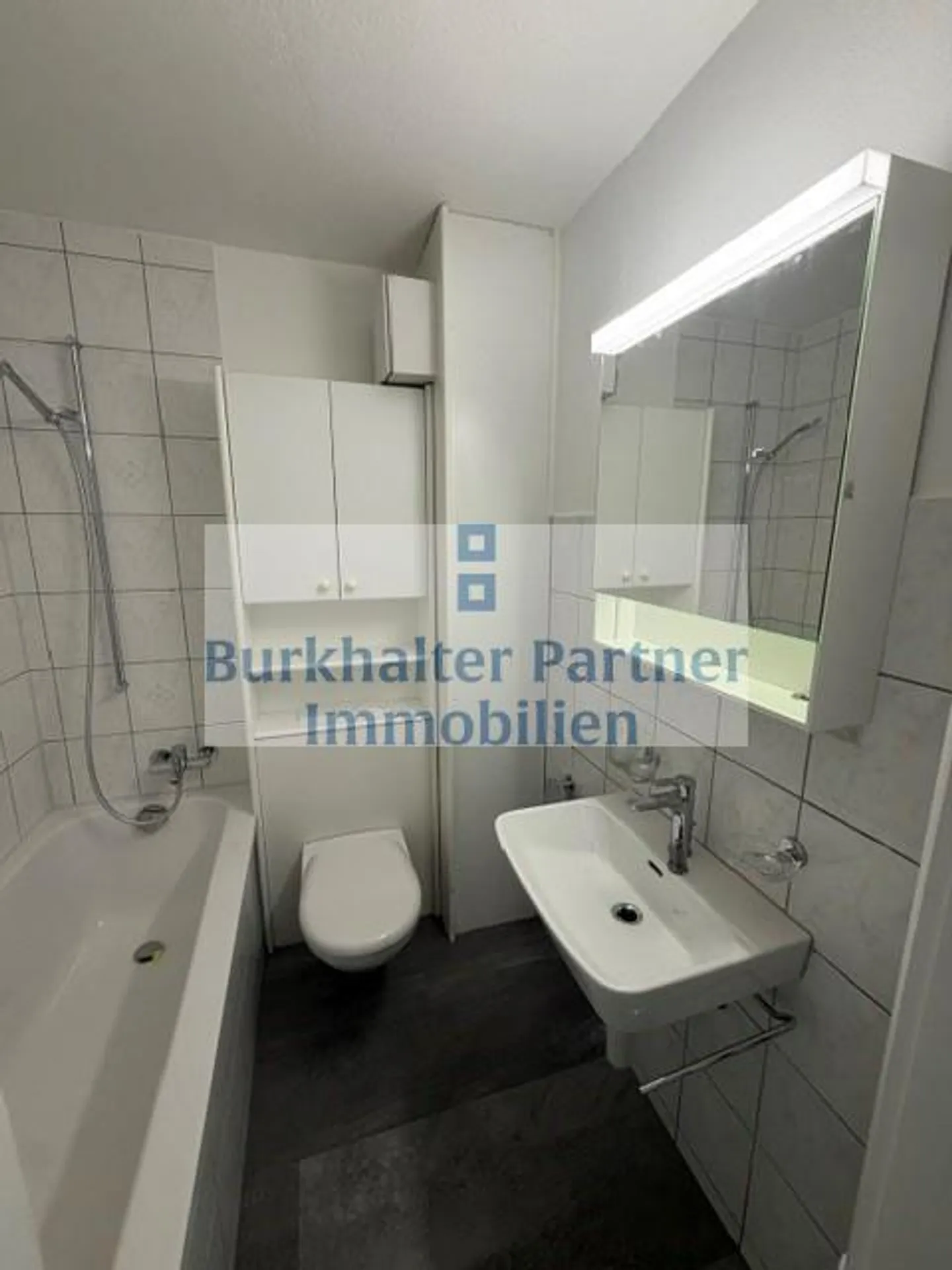 Bell'appartamento con accesso diretto allo spazio verde! - Foto 4 di 6