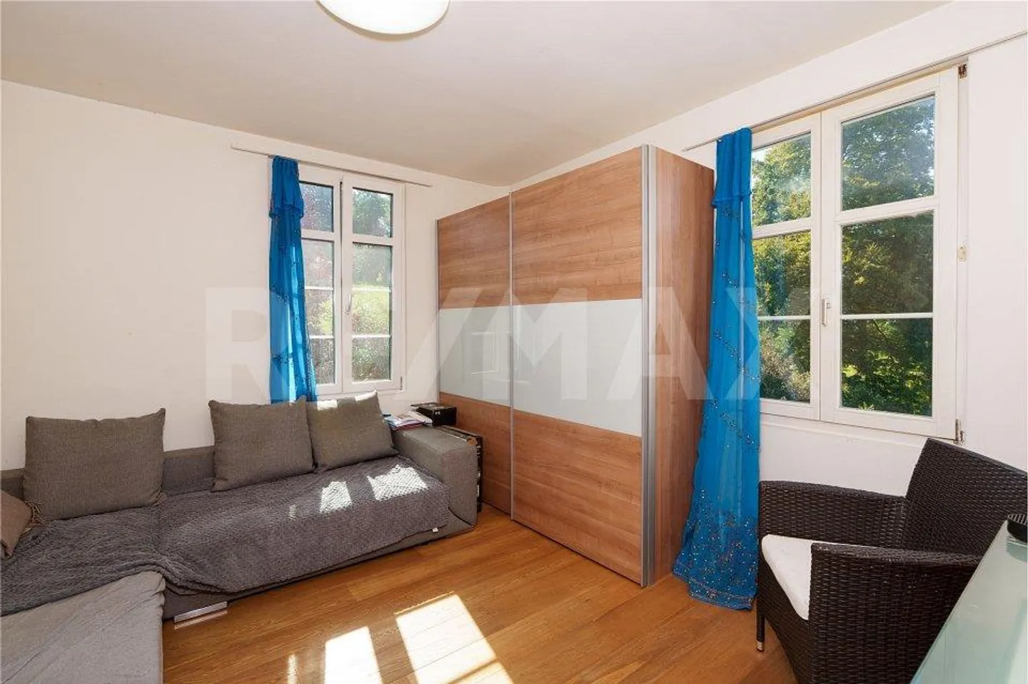 7 1/2 Room Maisonette Apartment with over 2,000 m2 Garden - Photo 7 of 12
