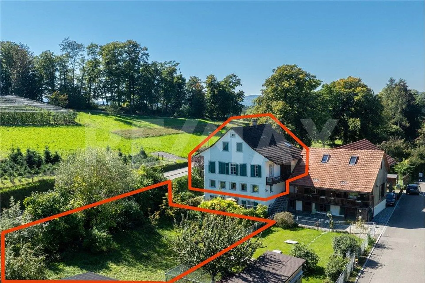 7 1/2 Room Maisonette Apartment with over 2,000 m2 Garden - Photo 1 of 12