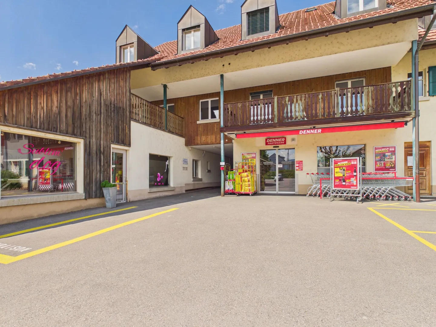 Spacious and Quiet Apartment with Balcony in Alle - Photo 1 of 19