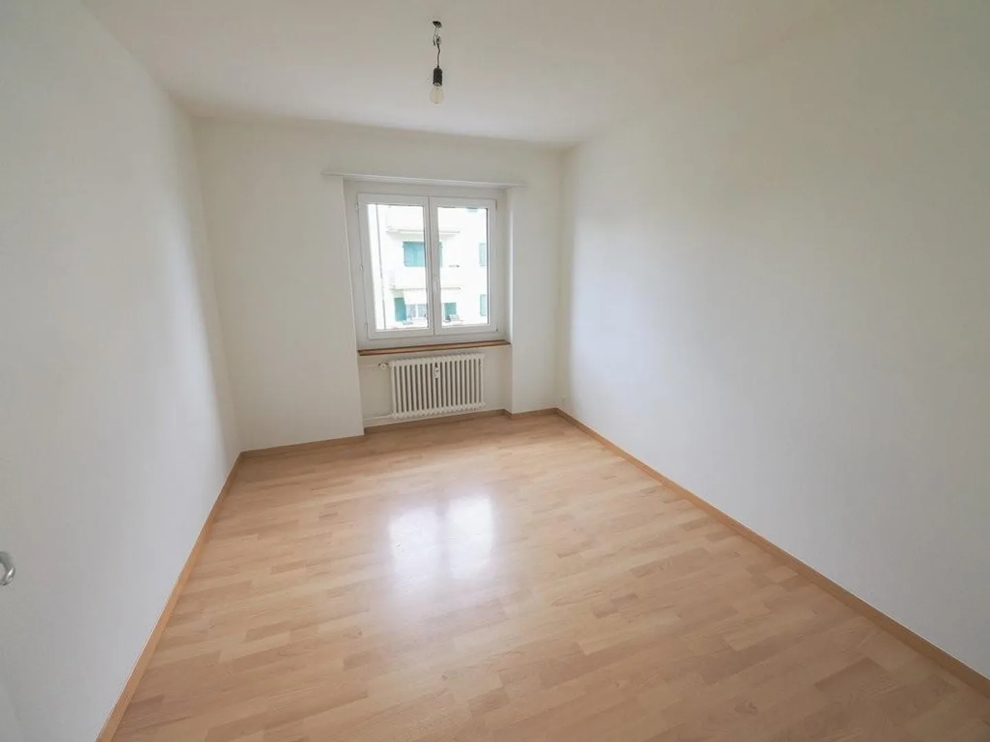 Appartement 3 pièces fraîchement rénové et ensoleillé à louer - Photo 4 sur 9